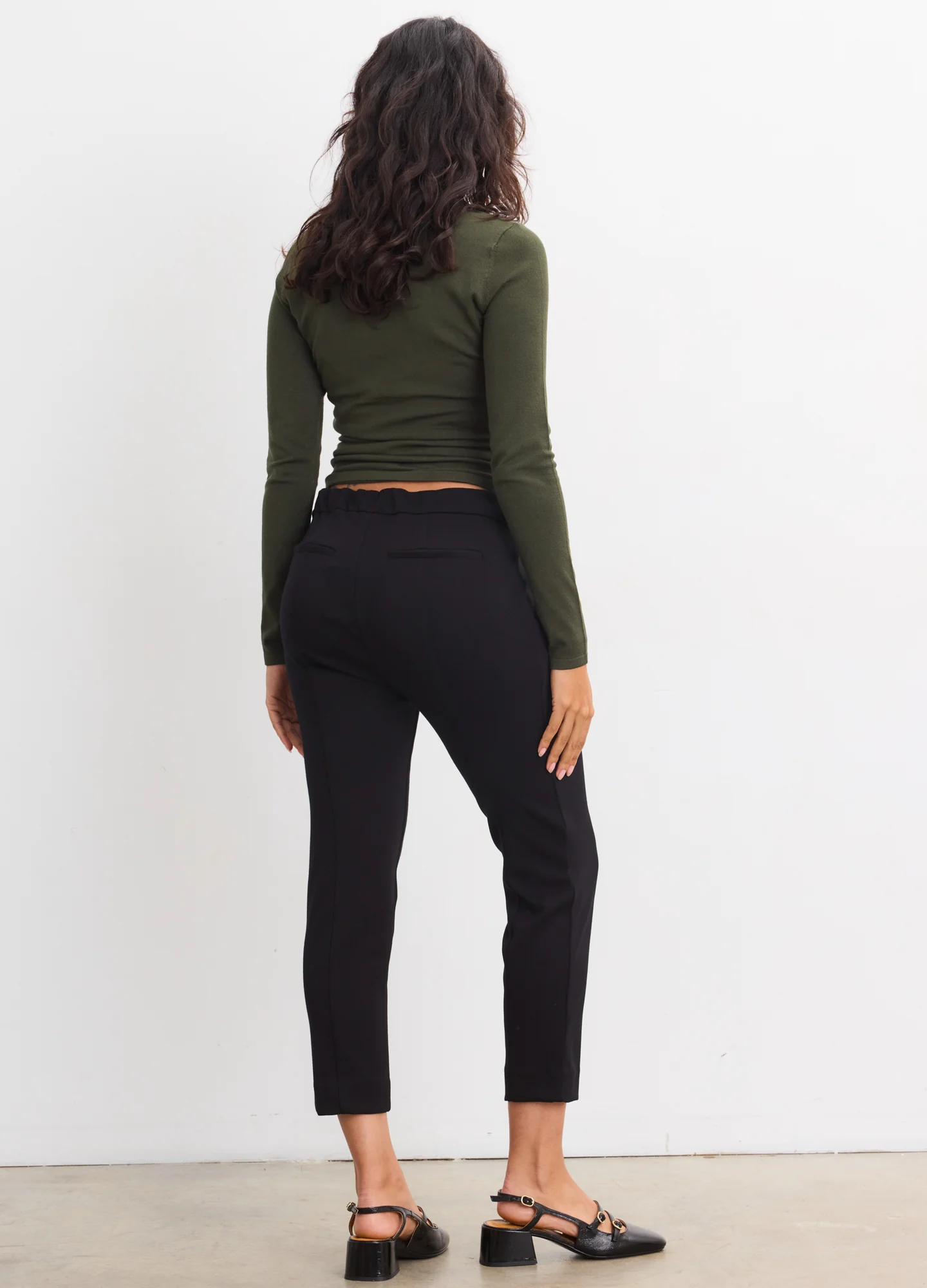 The Softsculpt Knit Long Sleeve Tee - Image 4
