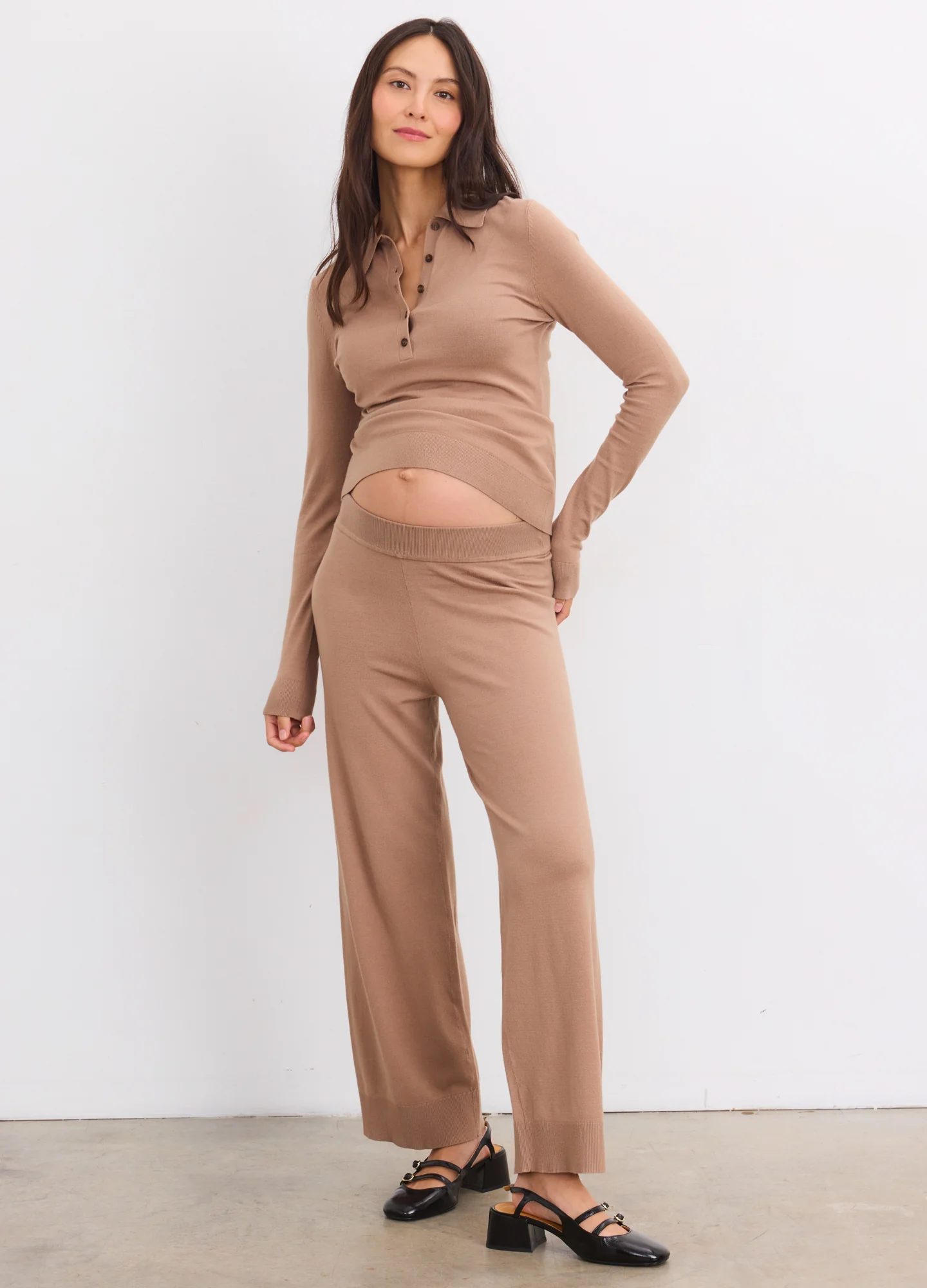 The Softsculpt Knit Crop Pant - Image 3