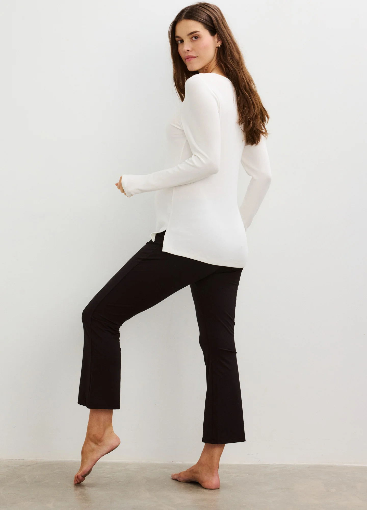 The Bodyflex Crop Flare - Image 4